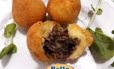 Coxinha de Mandioca com Charque